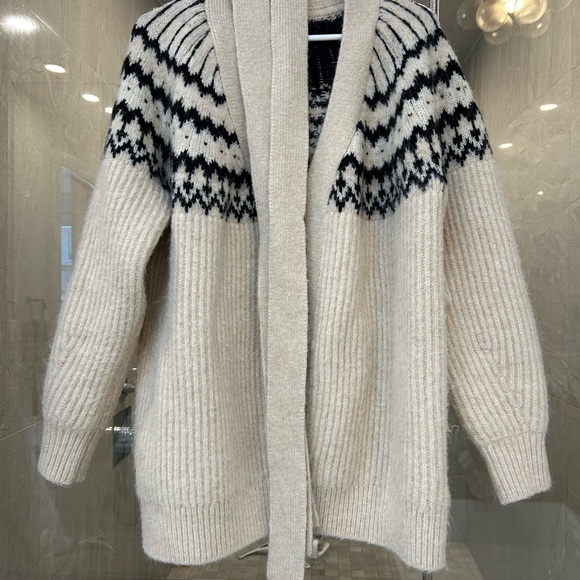 GAP Cream and Black Patterned Cardigan size medium - Picture 3 of 6